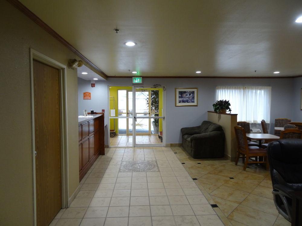 Ramada By Wyndham Coeur D'Alene Hotel Buitenkant foto